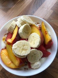 Muesli Banane Pfirsich